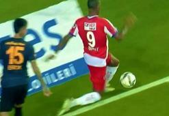 Bu pozisyon Türkiye'yi ayağa kaldırdı! Antalya'da tartışılan gol...
