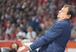 Ergin Ataman'ın '3' hareketinin nedeni belli oldu! 'Taraftarlara gösterdim çünkü...'