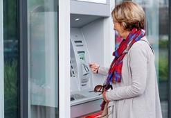 Erken emeklilik fırsatı! Sosyal Güvenlik Kurumu (SGK) resmen duyurdu, EYT beklemeden yaş şartı düşüyor