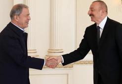 Bakan Akar ve beraberindeki TSK komuta kademesi, Aliyev ile görüştü
