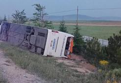 Afyonkarahisar'da yolcu otobüsü devrildi: 2'si ağır, 27 yaralı