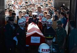 Şehit Uzman Çavuş Serttaş, Diyarbakır'da son yolculuğuna uğurlandı