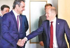 Miçotakis ‘Mavi Vatan’ haritasını Scholz’a göstererek Türkiye'yi şikayet etti! Destek Macron'dan geldi...