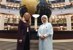 Emine Erdoğan ve Venezuela Cumhurbaşkanı Maduro'nun eşi Cilia Flores Millet Kütüphanesi'ni ziyaret etti