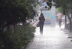 Şiddetli yağış geliyor, aniden fena bastıracak! Meteoroloji son dakika duyurdu, özellikle uyardı! Pazartesi gününe kadar onlarca kentte...