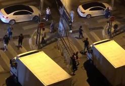 Bıçaklı saldırgan mahalleliyi ayağa kaldırdı!
