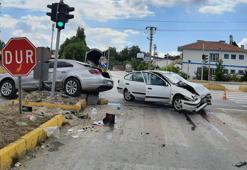 Konya’da iki otomobil çarpıştı: 3 yaralı