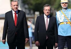 İtalya Başbakanı Draghi Türkiye'de! Cumhurbaşkanı Erdoğan resmi törenle karşıladı