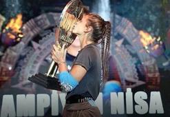 Survivor'da tartışmalara neden olmuştu! O Nisa'dan sokak ortasında adeta gövde gösterisi