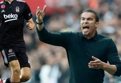 Beşiktaş'ta büyük kriz! Sadece 5 dakika oyunda kalan futbolcu kapıları tekmeledi, hemen kadro dışı kaldı