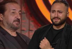 MasterChef'te duygusal anlar! Bir anda ağlamaya başladı, Mehmet Şef ve Somer Şef...