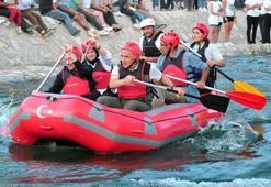 Cumhurbaşkanı Yardımcısı Oktay ve Bakan Kirişci, Yozgat’ta rafting yaptı