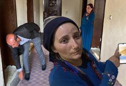 Yıllardır bir aile diken üstünde yaşıyor! Evin her yerinden çıkıyor, kabusları oldu! 'Şu ana kadar 100'ün üzerinde çıkarttık'