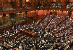 İtalya'da hükümet krizi! Cumhurbaşkanı Mattarella parlamentoyu lağvetti