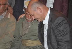 Bakan Soylu, şehit olan güvenlik korucularının taziyesine katıldı
