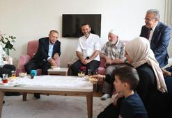 Cumhurbaşkanı Erdoğan'dan sürpriz ziyaret! Çay davetini geri çevirmedi
