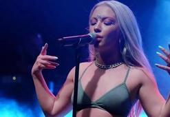Ece Seçkin'e konser sırasında büyük şok! Çıldırıp isyan etti