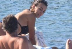 Tuvana Türkay ile İzzet Anteb'i aşka geldi, fena yakalandılar!