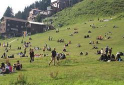 Turistler akın etti, Ayder Yaylası doldu