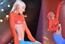 Gülşen sahne kıyafetiyle gündemden düşmedi! Hande Yener'den Gülşen yorumu...