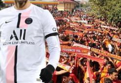 Galatasaray'dan transfer harekatı! Yıldız forvet gelirse taraftar havaalanında kamp kurar