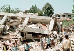 17 Ağustos depreminde kaç kişi öldü? 17 Ağustos 1999 depremi nerede oldu, 1999 depremi saat kaçta oldu, ne zaman, kaç şiddetinde?