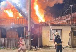 Ahşap ev, alev alev yandı! Patlamalar paniğe neden oldu