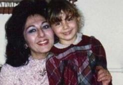Özge Borak takipçilerini yıllar öncesine götürdü: Bu dünyadan göçeli 13 sene olmuş