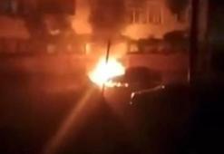 Bursa’da park halindeki otomobil alev topuna döndü