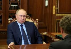 Putin'den Batı'ya mesaj: Çıkarılan sorunlara rağmen petrol ve gaz gelirlerimiz artıyor