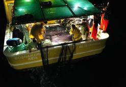 Tuzla’da balıkçılar sezonun ilk ağlarını denize attı