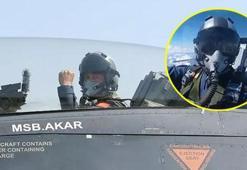 Bakan Akar'dan F-16 ile Ege'de gövde gösterisi