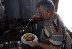Bu lokantada müşterilere sunulan haşlamanın suyu hiç bitmiyor