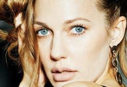 Meryem Uzerli makyajsız haliyle büyük beğeni topladı!