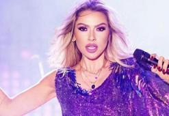 Hadise sahnede gözyaşlarına boğuldu!