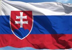 Slovakya’da 3 bakan istifa etti: Hükümet meclisteki çoğunluğu kaybetti!
