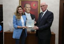 Ukrayna Dışişleri Bakan Yardımcısı Cabbarova: Savaş nedeniyle 6 milyondan fazla insan artık Ukrayna'da yaşamıyor