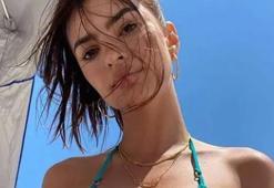 Emily Ratajkowski ihanetin ardından ortaya çıktı! Kırmızı bikiniyle görüldü