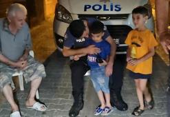 Anneleri evde yalnız bıraktı! Gece sokakta polis buldu