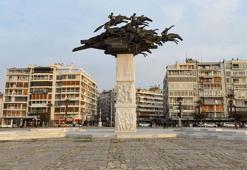 Gündoğdu Meydanı canlı izlenir mi? İzmir Alsancak Gündoğdu Meydanı canlı izleme ekranı!