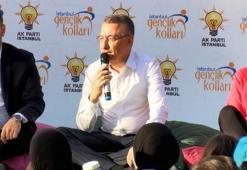 Cumhurbaşkanı Yardımcısı Oktay, gençlerle buluştu