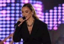 Hadise'den flaş hamle! Mehmet Dinçerler'in geri istediği yüzüğü sahnede fırlattı