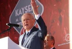 MHP lideri Bahçeli: Tarihimize ideolojik gayelerle saldıranlara müsaade etmeyiz.