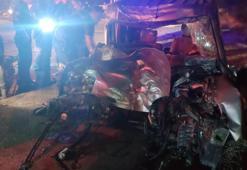 Amasya'da hafif ticari araçla yolcu otobüsü çarpıştı: 2 ölü, 8 yaralı