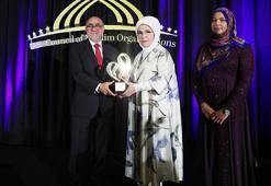 Emine Erdoğan, ABD'de 'Uluslararası Müslüman Kadınlar Başarı ve Topluma Katkı Ödülü'nü aldı