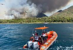Marmaris’te orman yangını! Rüzgar şiddetli, denizde koridor oluşturuldu