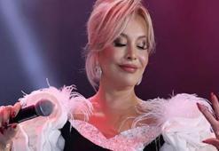Kuruçeşme Açıkhava sahnesinde Emel Sayın rüzgarı