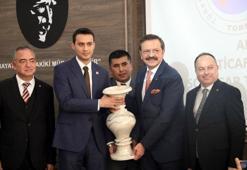 Hisarcıklıoğlu: Mart ayında TOGG arabasını hep beraber göreceğiz