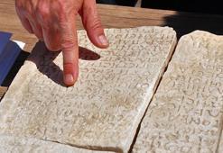 Aigai Antik Kenti'nde bulunan 1800 yıllık yazıtın sırrı ortaya çıktı