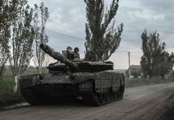 Ukrayna kritik Lyman şehrini geri aldı! Rusya Zelenski'nin memleketi Krivyi Rih'i vurdu...